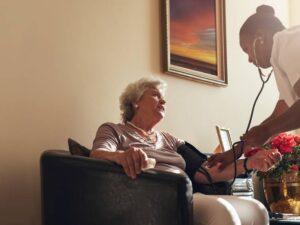 What Level of Care Will a Home Health Aide Provide?