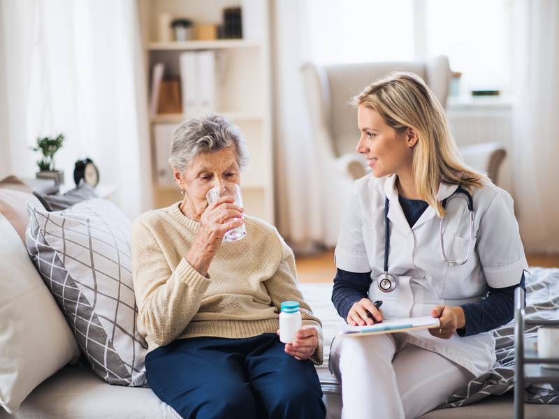 What Are the Duties of a Home Health Aide?